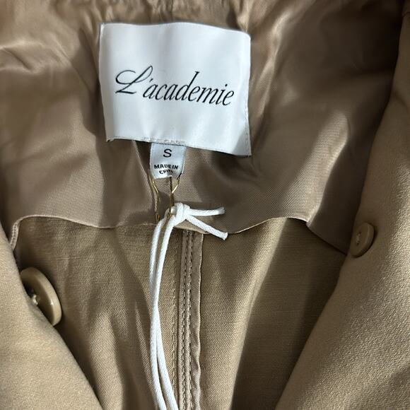 Marianna Selina Cargo Mini Dress in Camel Brown
L'ACADEMIE NWT Size S MSRP $398 - Picture 4 of 6